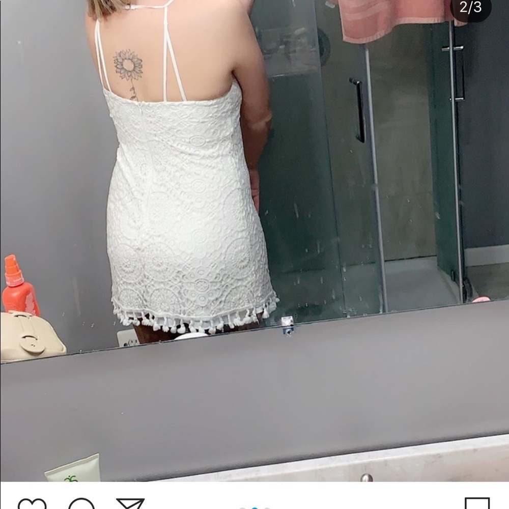 Dress - Picture 3 of 3